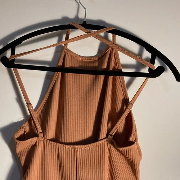 Iris Backless Tan Dress - Picture 5 of 6